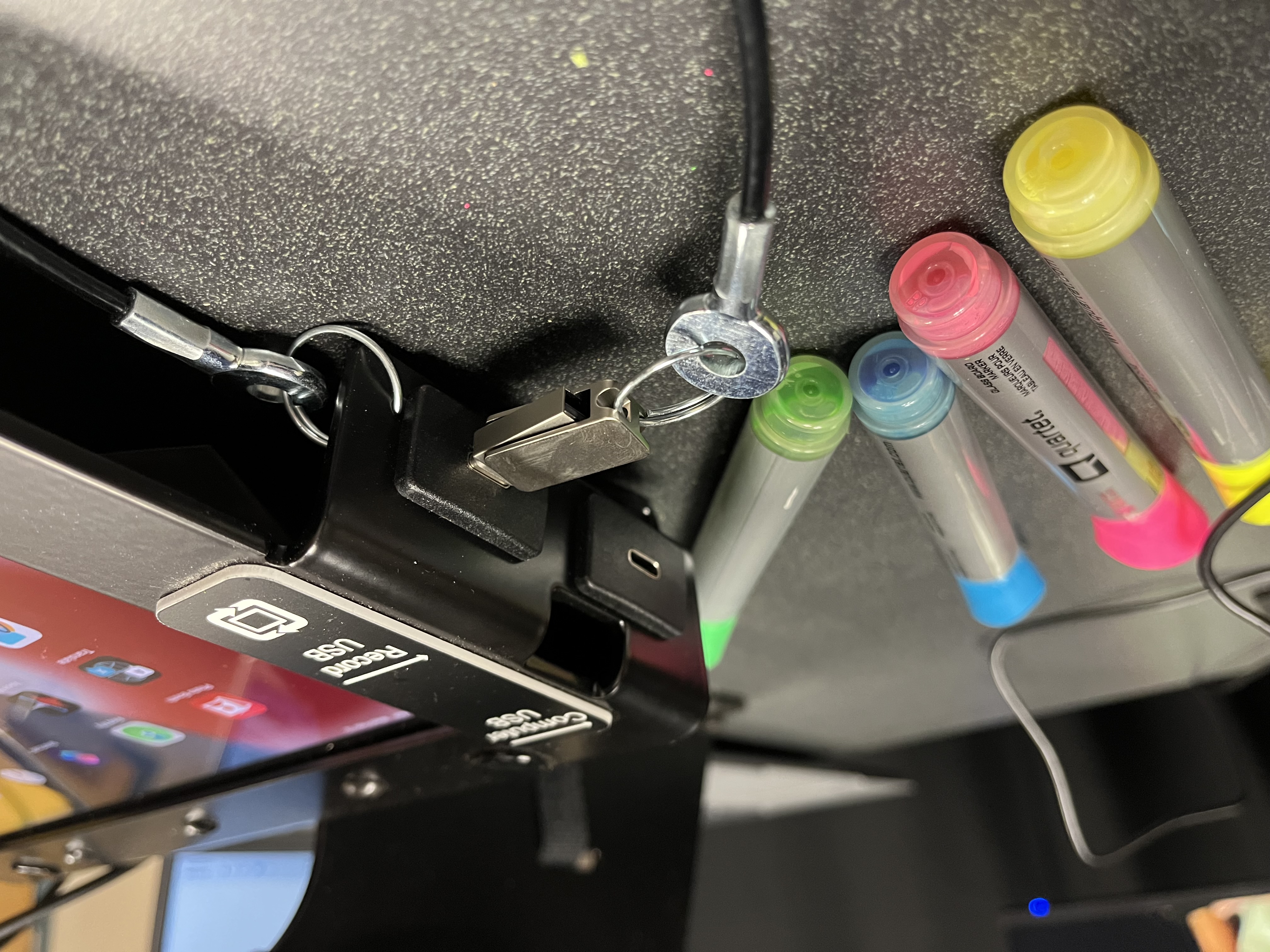 Proper technique for cleaning lightboard with microfiber cloth